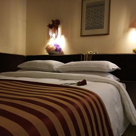 Oriental Palace Hotel Al-Manamah Bagian luar foto