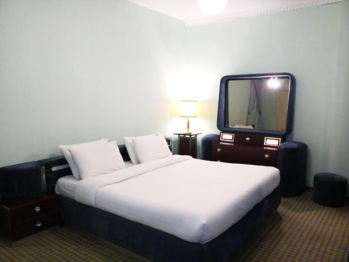 Oriental Palace Hotel Al-Manamah Bagian luar foto