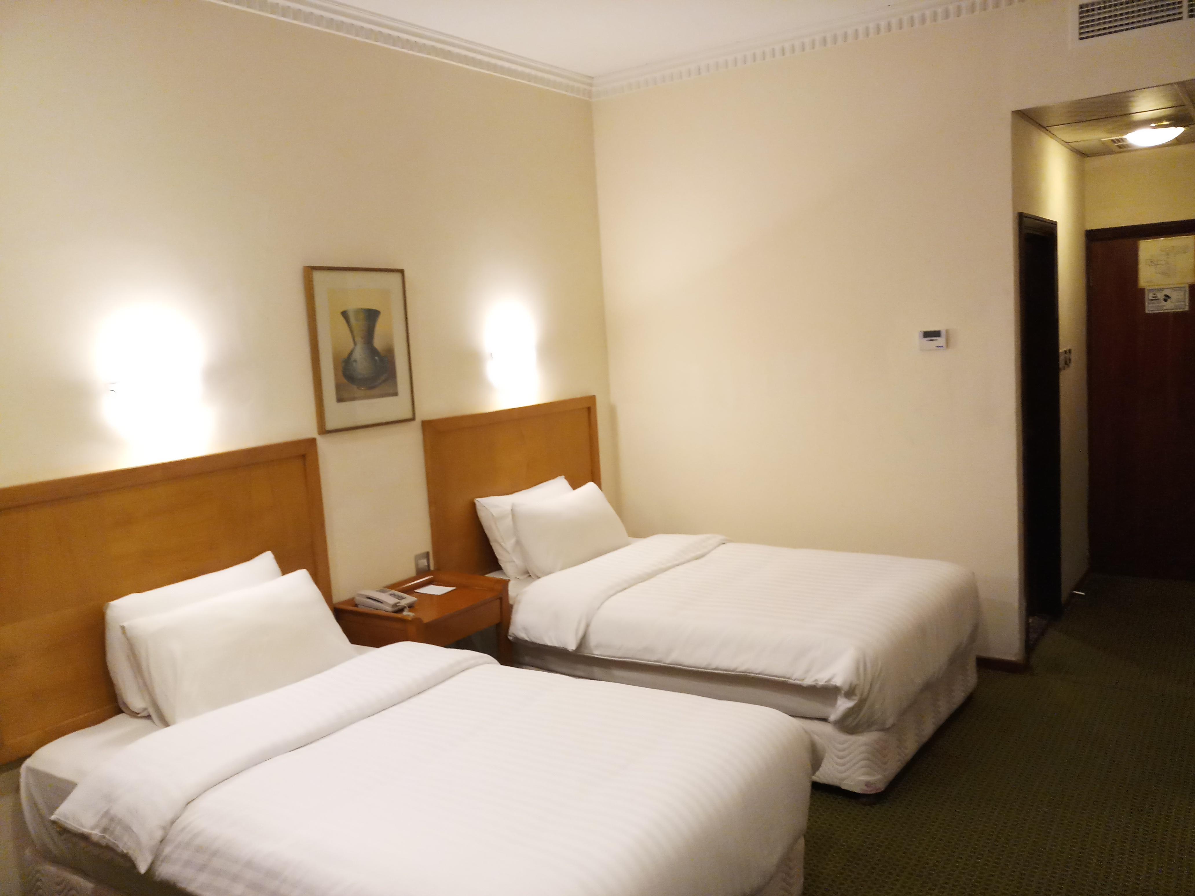 Oriental Palace Hotel Al-Manamah Bagian luar foto