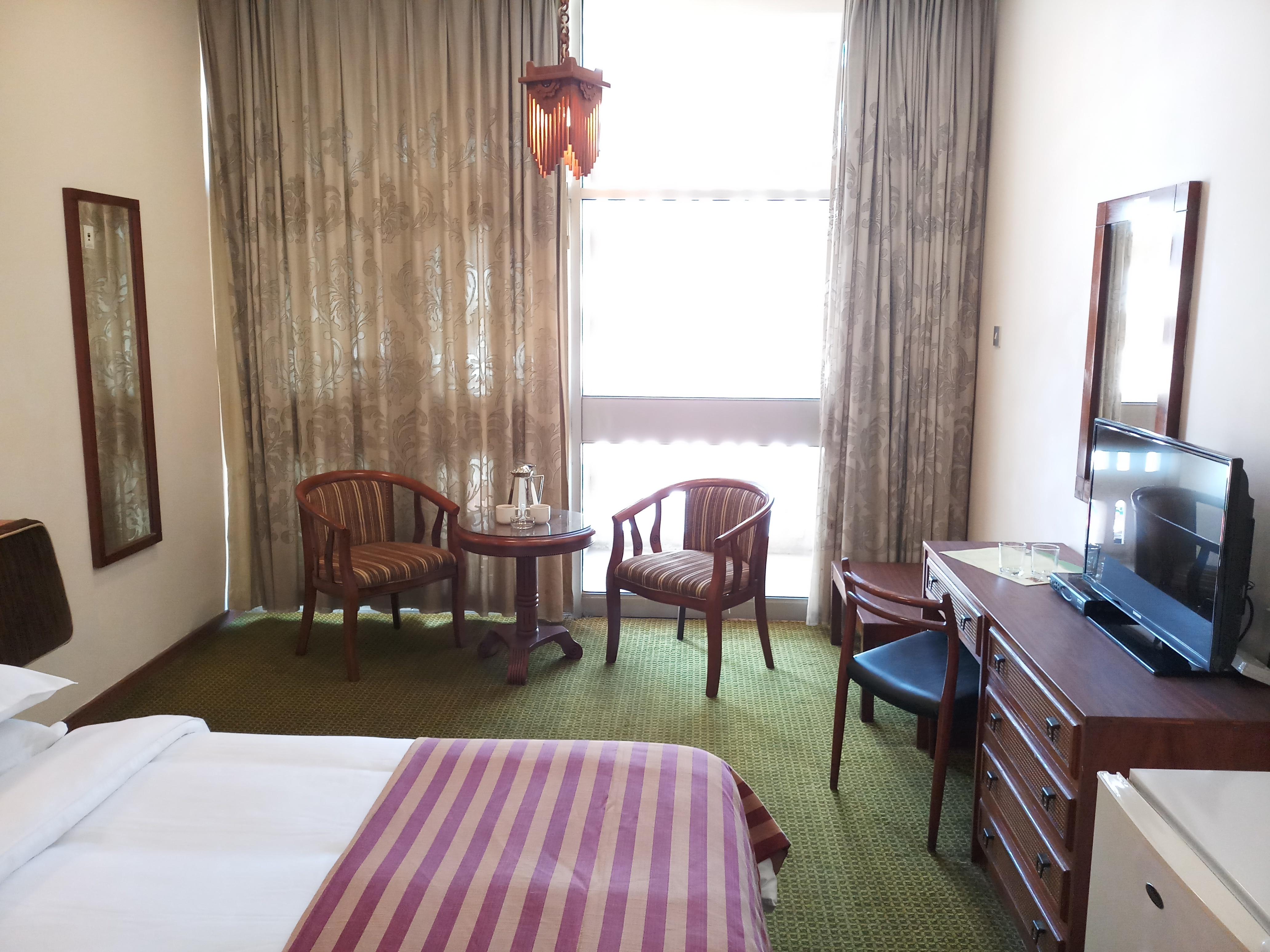 Oriental Palace Hotel Al-Manamah Bagian luar foto