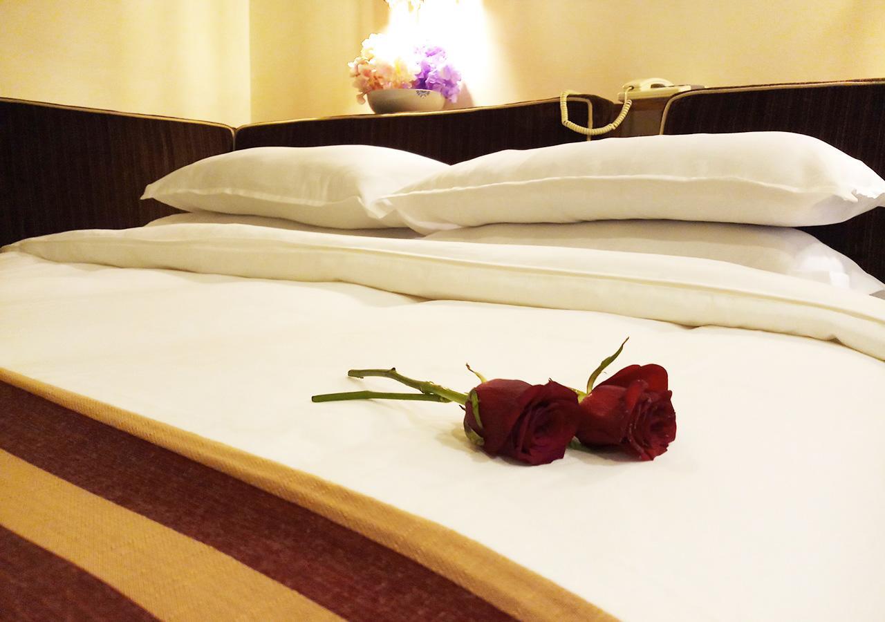 Oriental Palace Hotel Al-Manamah Bagian luar foto
